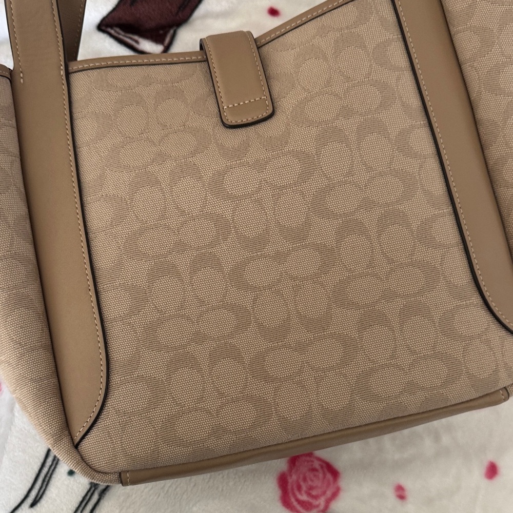Coach Beige Signature Tote - Picture 6 of 10